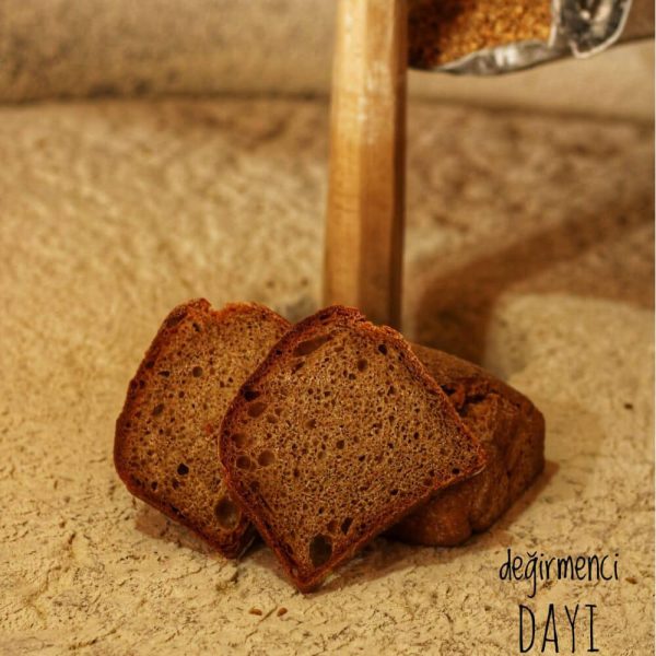 Ekşi Mayalı Karakılçık Tam Buğday Ekmek